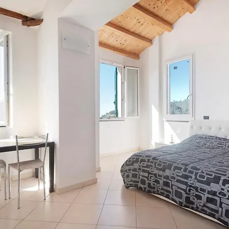 Serra Monolocale Apartament Bonassola